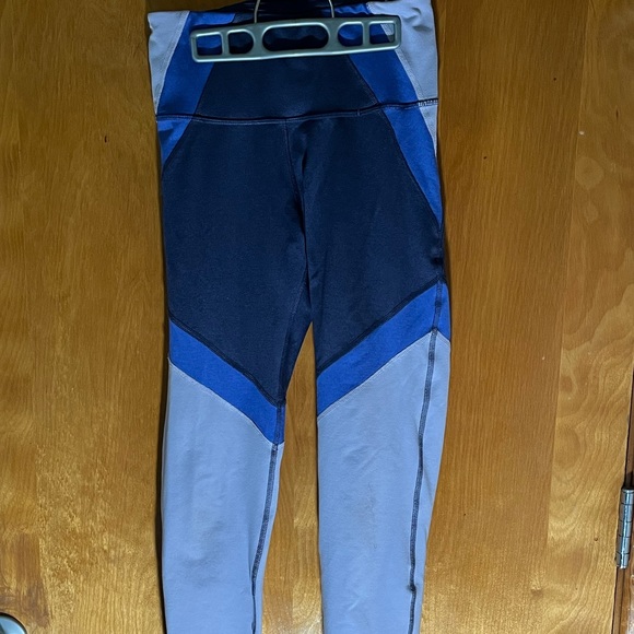 Old Navy Size S leggings. GUC, high waisted and very comfortable. - Picture 1 of 5